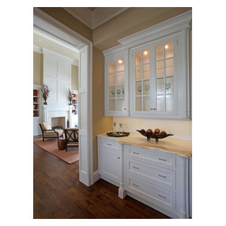 Ruffino Cabinetry - Tropical - Miami - by User | Houzz