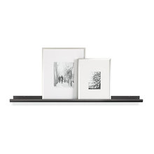 picture hanging