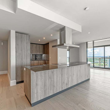 Houston High Rise Condos: Make the Most of Summer Living at The Parklane