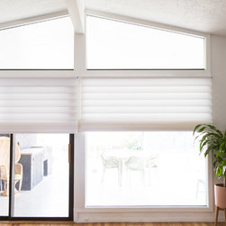 Hunter Douglas Vignette Roman Shades Featured In Simply Grove - Roman Shades