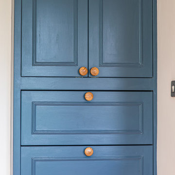 Compact Kitchen with Colour