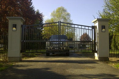 Contemporary Driveway Gate