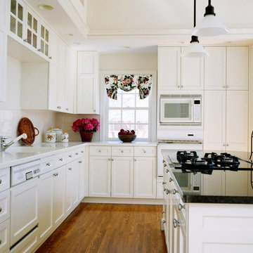 White Shaker Kitchen Cabinets Home Design