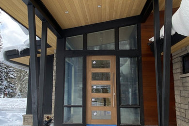Example of a minimalist entryway design in Denver
