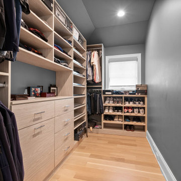 Custom Walk In Closet