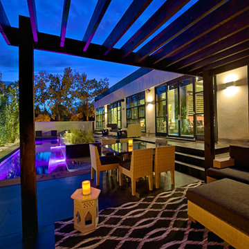 California Contemporary in the Heart of Calgary