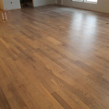 Loba Active Color (Brown) with Loba Impact Oil (White)