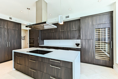 Transitional kitchen photo in Miami