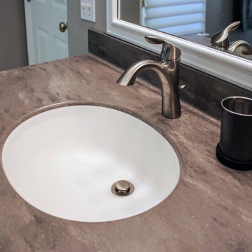 Farmhouse Neutral Bathroom