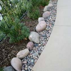 Decorative Ground Cover - Landscaping Stones And Pavers