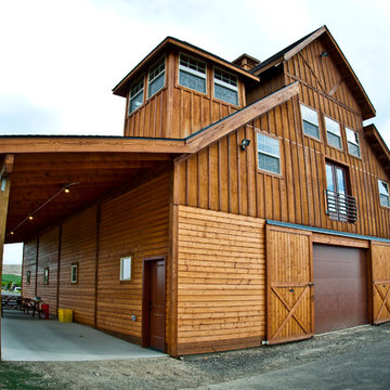Monitor (RCA) Barns