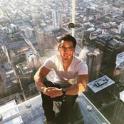 Johnny Huang's photo