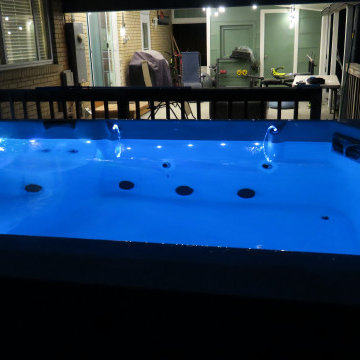 Slate Cabinet Hot Tub Seats 8