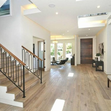 Contemporary Sherman Oaks Home