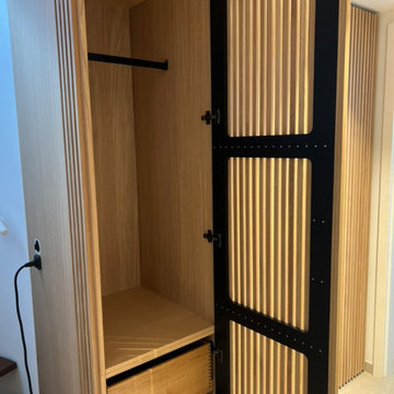 Garderobenschrank