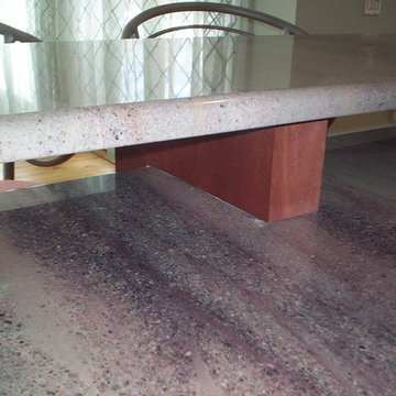 Pylon Upper Counter Support