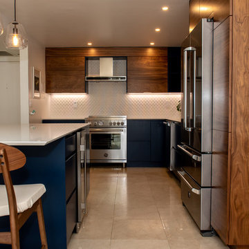 Contemporary Kitchen Remodel Done in a Two Tone Color