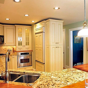 Traditional Cream Kitchen with Wood Eating Counter in Glencoe