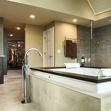 River View bath in Roswell