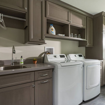 1st Floor Home Addition - Design-Build - Sunroom, Mudroom, Laundry + En Suite