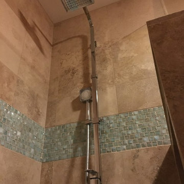 Midland - Transitional Bathroom