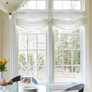 Sunny Breakfast Room