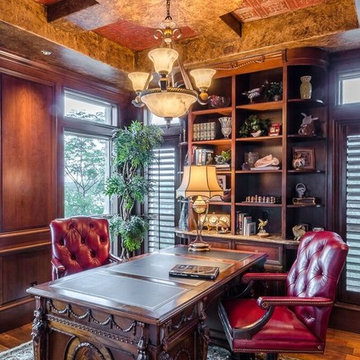Elegant Lake Condo