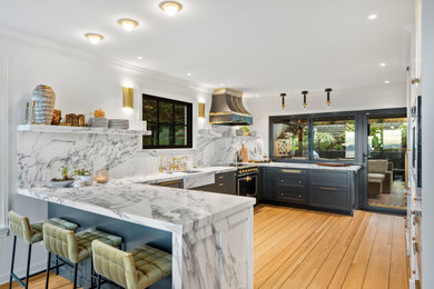 Transitional kitchen photo in Seattle