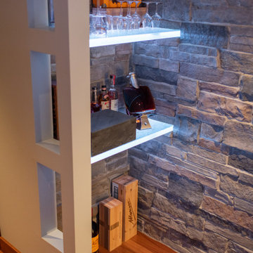 Residential glass stair treads