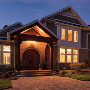 "The Lantern" a lakeside home