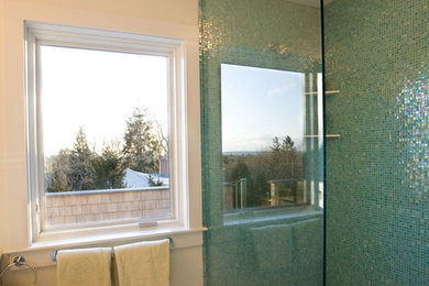 Example of a trendy bathroom design in Boston