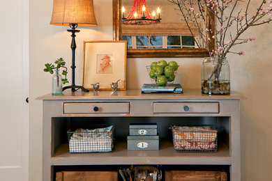 Dining room - cottage dining room idea in San Francisco