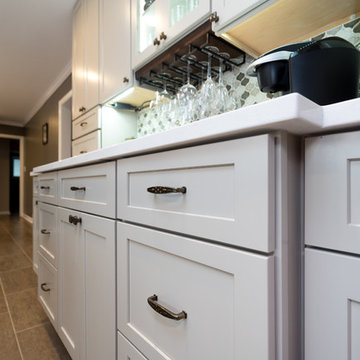 Chic Transitional Grey Kitchen