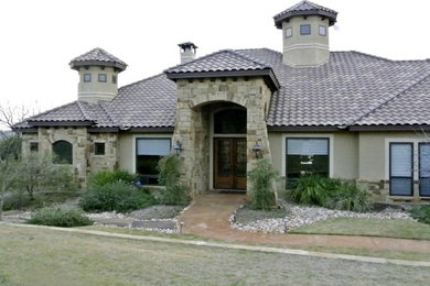 Example of a classic exterior home design in Austin