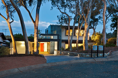 Modern home in Canberra - Queanbeyan.