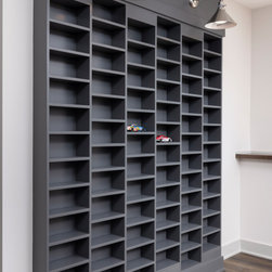 The Lincoln - Display Feature - Display And Wall Shelves 