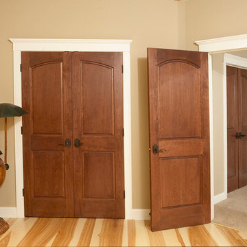 Curved Common Arch 2 Panel Doors with Raised Panels