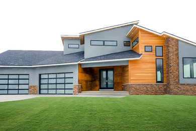 Exterior home idea in Other