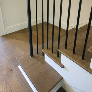 Project #82 | Three-Level Staircase with Extended Balcony