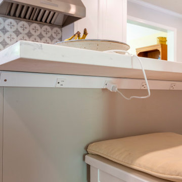Hidden Outlet Plug-Mold for Charging!