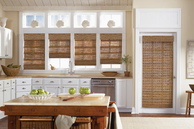 Kitchen - country kitchen idea in Other
