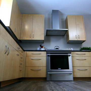 Clean Birch Kitchen plus Pantry