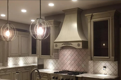 Kitchen photo in Chicago