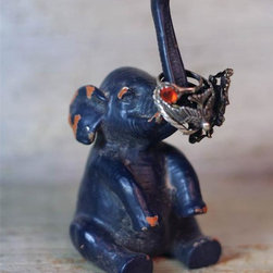 Ollie's Treasure Trunk Elephant Ring Holder - Jewelry Boxes And Organizers