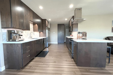 Kitchen - modern kitchen idea in San Francisco