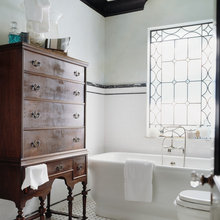Sara bathroom