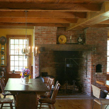 Historic Replica Colonial