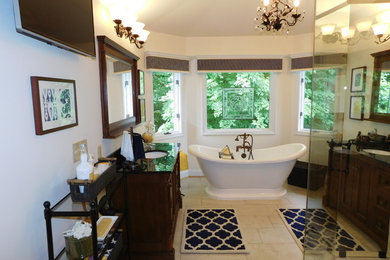 Example of a bathroom design in Cincinnati