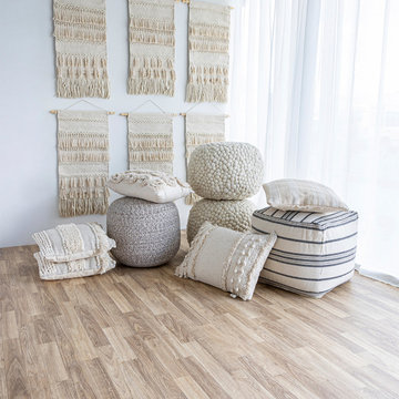 Barcelona Stripe Pouf - White
