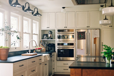 Inspiration for a kitchen remodel in Seattle
